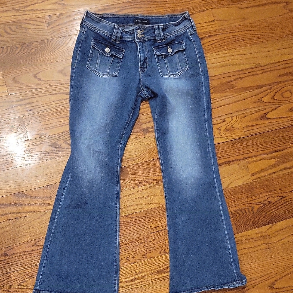 Aeropostale Women's Low Rise Flare Leg Blue Jeans